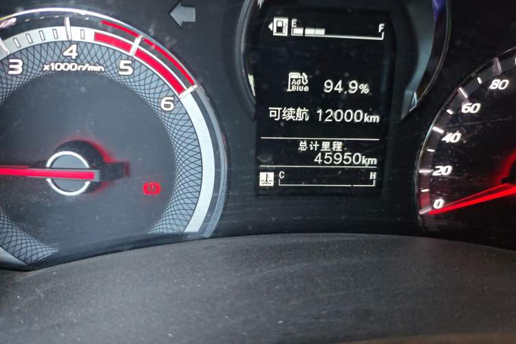 Used Isuzu D-MAX 2019 2.5T Two-Wheel Drive Manual Navigation Version China VI JE4D25Q6A
