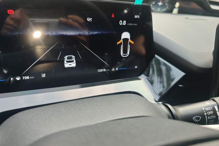 Used CHANGAN OSHAN Z6 2022 Blue Whale 1.5T DCT Smart Edition