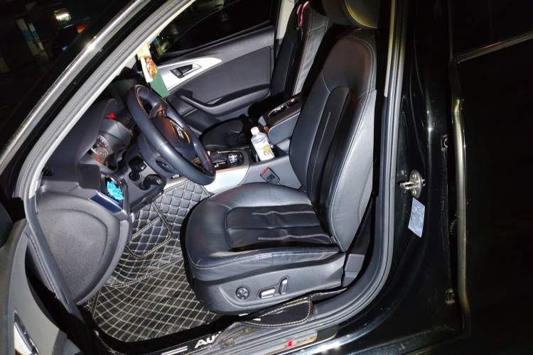 Used Audi A6L 2018 30th Anniversary Edition 35 TFSI Fashion Model
