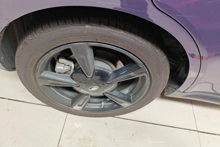 Used ORA Good Cat 2021 400km Standard Range Athena Edition Lithium Iron Phosphate Right Rear Wheel Hub