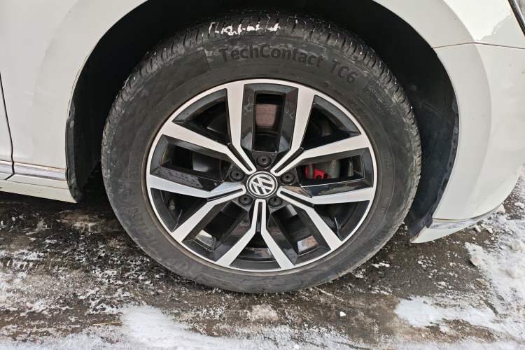 Used Volkswagen Variant 2018 380TSI Two-Wheel Drive Comfort Edition