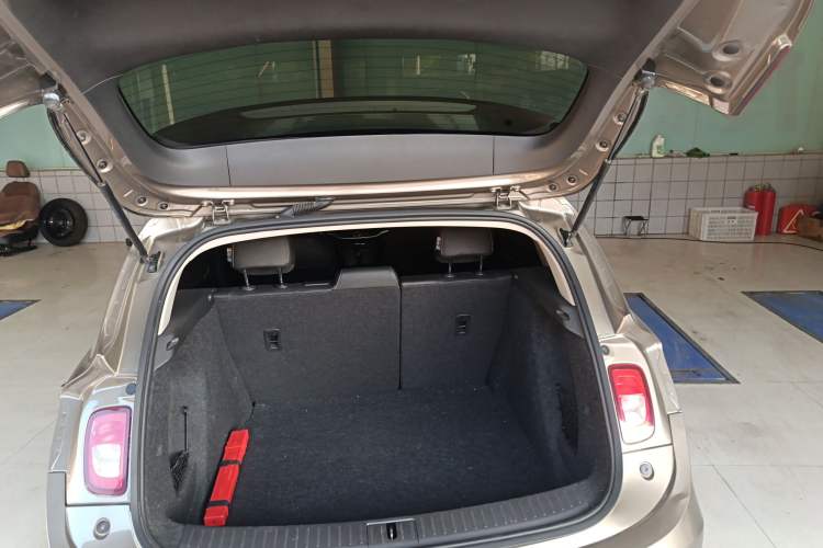 Used Buick Excelle GX 2019 18T Automatic Connected Elite Model China VI Standard