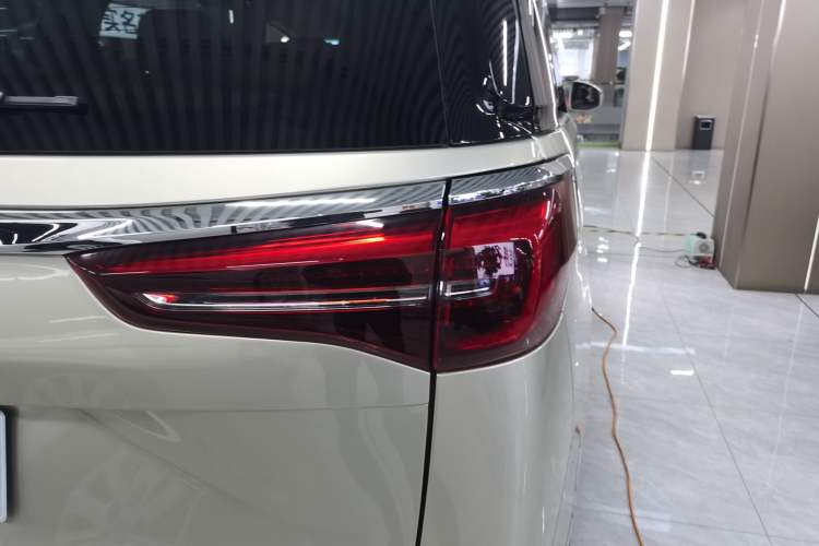 Used Buick GL8 2020 ES Land Cruiser 653T Luxury Model