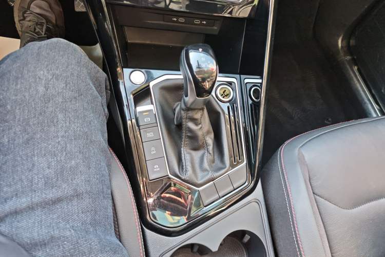 Used Volkswagen Tayron 2021 330TSI Two-Wheel-Drive 3rd Anniversary Limited Edition