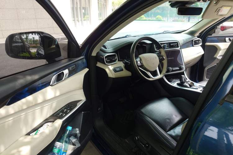 Used Lynk & Co 01 2019 2.0T Two-Wheel Drive Zhaopu Version China VI Standard
