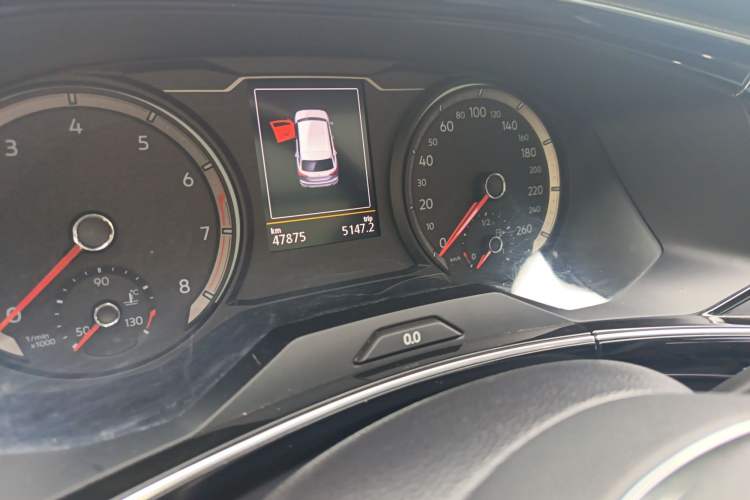 Used Volkswagen Tayron 2021 280TSI Two-Wheel Drive Luxury Smart Connectivity Version Odometer Close Up