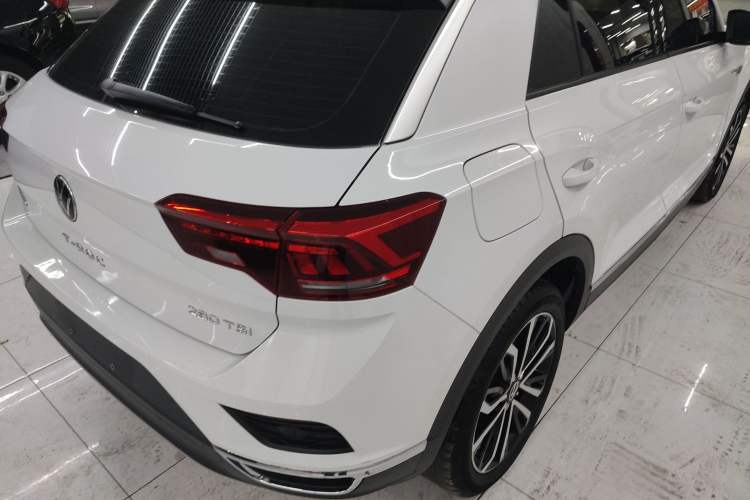 Used Volkswagen T-ROC 2021 280TSI DSG Two-Wheel Drive Comfort Connect Edition Exterior 3