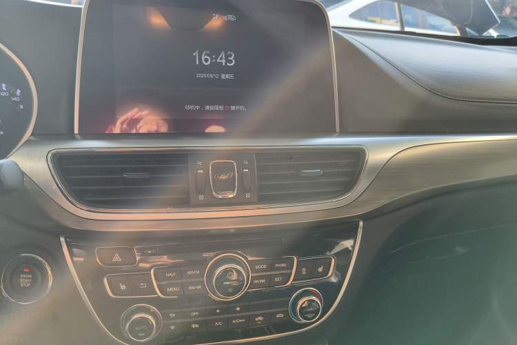 Used GAC Trumpchi GA8 2017 280T Deluxe Edition
