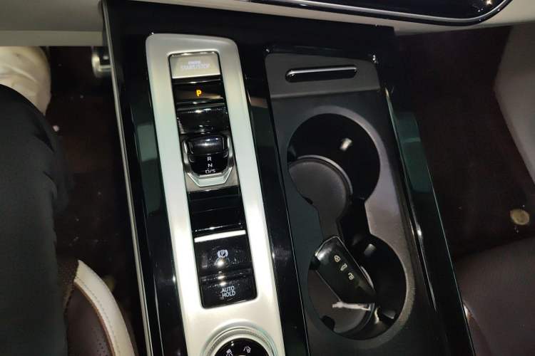 Used Volkswagen Tavendor 2023 380TSI Four-Wheel Drive R-Line Cruise Edition