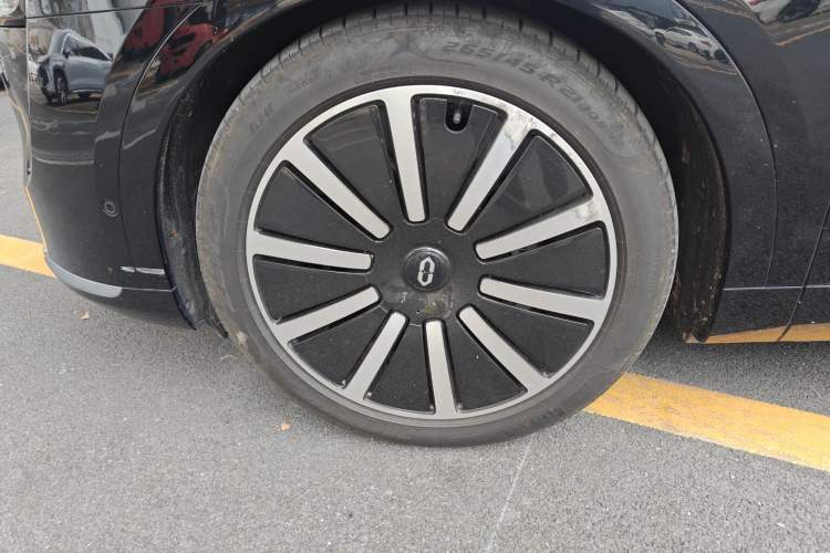 Used Hima AITO M9 2024 Range-Extended Ultra Version 42 kWh 6-Seater Model
