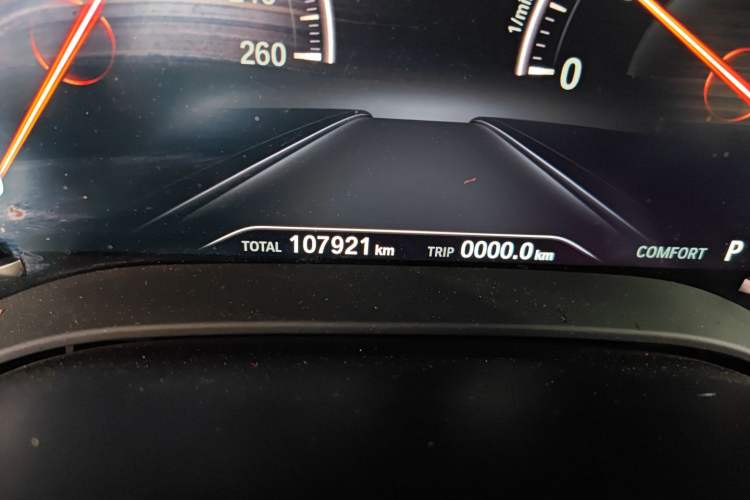 Used BMW 5 Series 2018 525Li M Sport Package Odometer Close Up