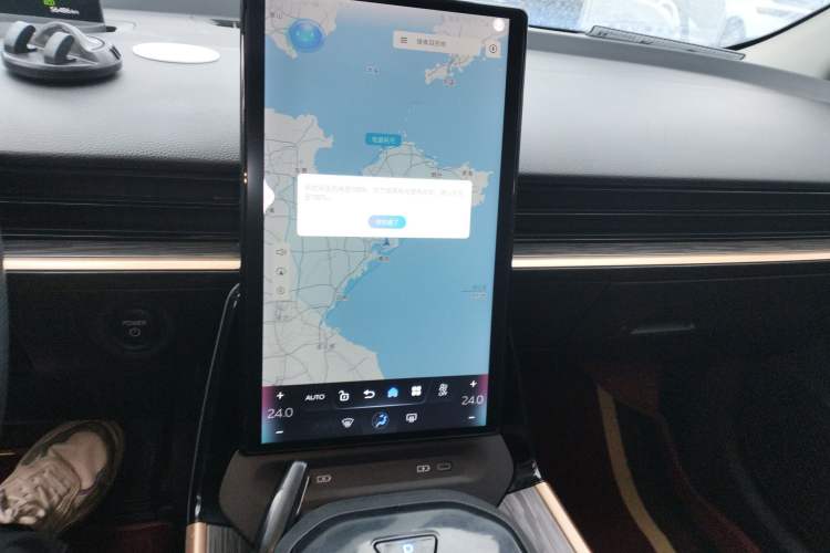 Used Toyota bZ3 2023 517 km Elite PRO Audio And AC Panel