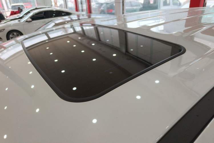 Used GAC Trumpchi M6 2023 PRO 270T DCT Luxury Edition Roof