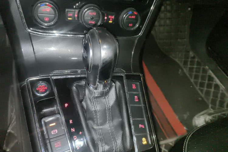 Used Volkswagen Passat 2016 330TSI DSG Prestige Edition Gear Lever