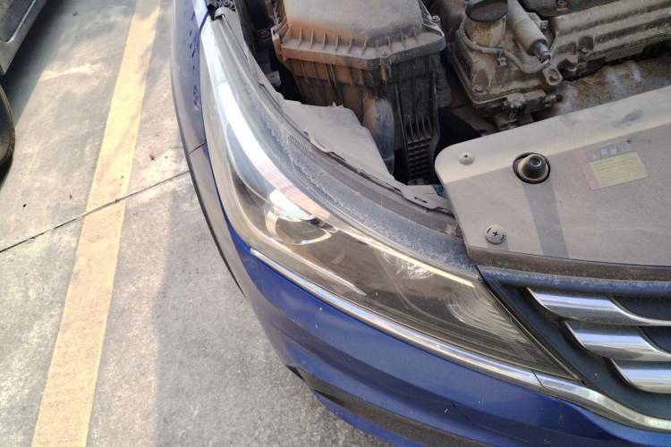 Used Baojun 310W 2017 1.5L Manual Fashion Model China V