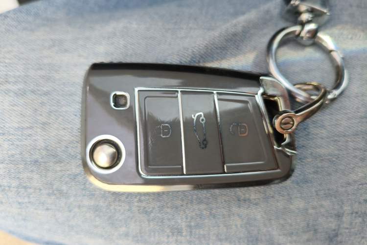 Used Volkswagen T-ROC 2024 280TSI DSG Two-Wheel-Drive Time Edition Interior 1