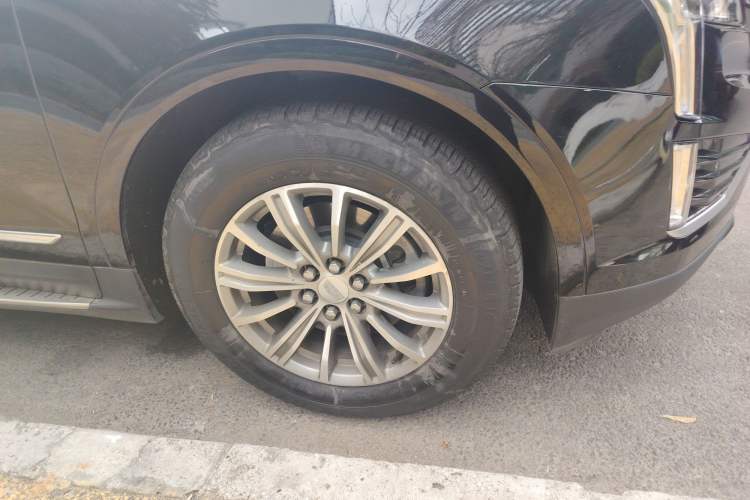 Used Cadillac XT5 2018 25T Luxury Model