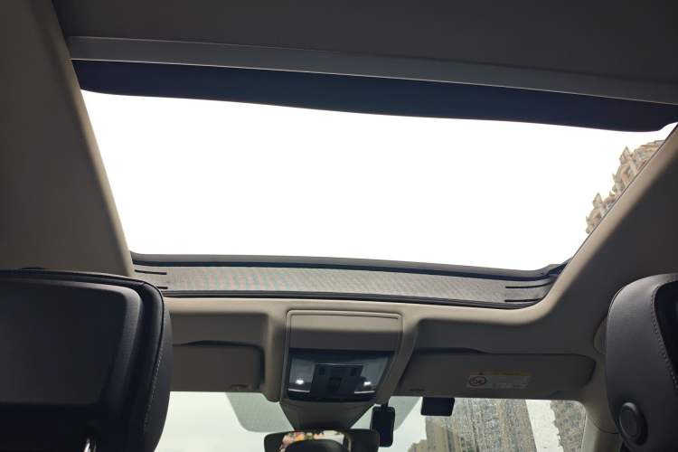 Used Volkswagen Passat New Energy 2022 430 PHEV Hybrid Luxury Edition Headliner