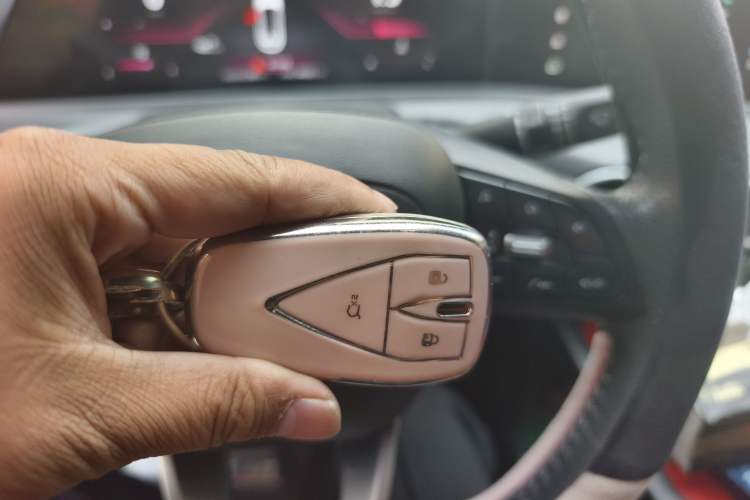 Used Changan UNI-T 2020 1.5T Prestige Version