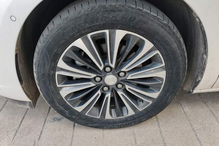 Used Buick GL8 2021 ES Landtrek 653T Luxury Model