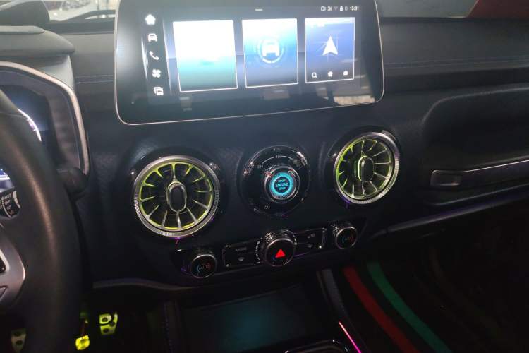 Used BAIC Off-Road BJ40 2023 2.0T Automatic Four-Wheel Drive Urban Hunter Edition Chivalrous Type
