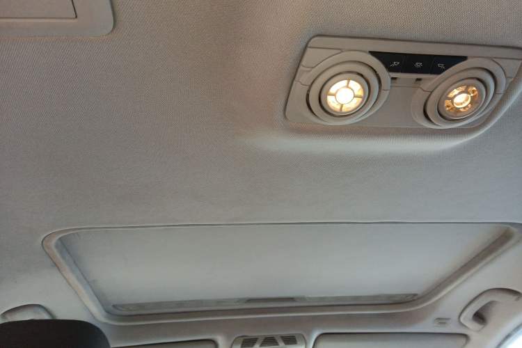 Used BMW 3 Series 2016 320Li Fashion Model Headliner