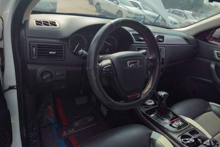 Used Qoros 5 2018 1.6T Automatic Prestige Model