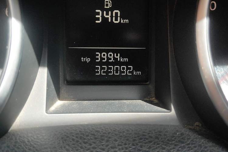 Used Volkswagen Golf 2011 1.6L Automatic Fashion Edition