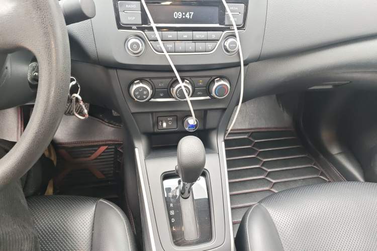 Used Nissan Sylphy 2022 Classic 1.6XE CVT Comfort Edition Gear Lever