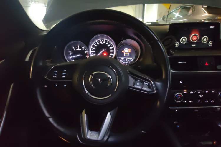 Used Mazda Atenza 2018 2.5L Blue Sky Prestige Edition China VI compliant Steering Wheel