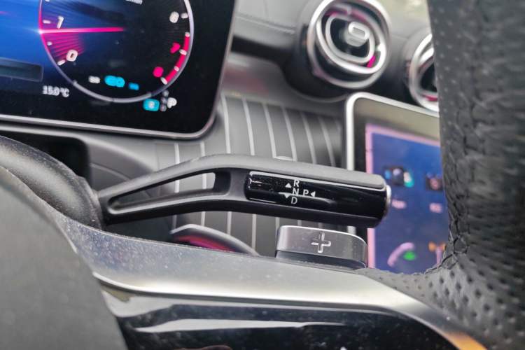 Used Mercedes-Benz C-Class 2022 Revised C 260 L Starry Night Sport Edition Gear Lever