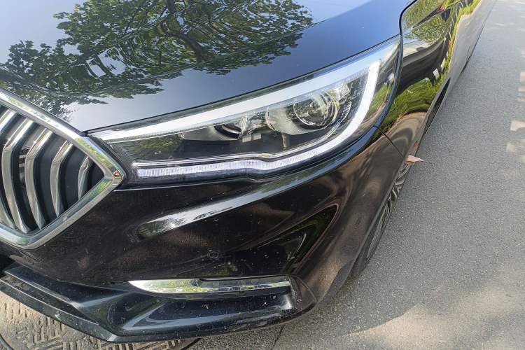 Used Hongqi H5 2020 1.8T Automatic Smart Connect Flagship Edition Left Front Headlight