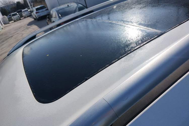 Used Ford Kuga 2017 EcoBoost 180 Two-Wheel-Drive Tiger Leap Model