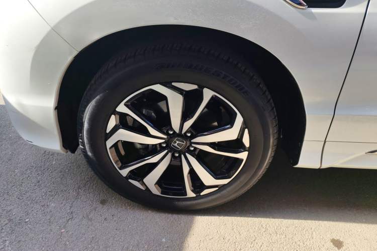 Used Honda UR-V 2017 240TURBO Two-Wheel Drive Luxury Edition China V