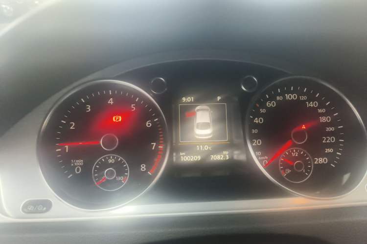 Used Volkswagen FAW-Volkswagen CC 2016 2.0 TSI Luxury Model
