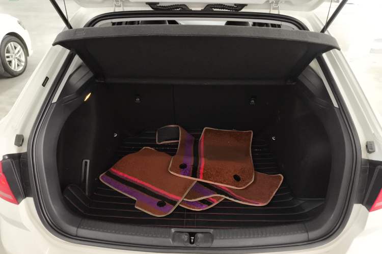 Used Volkswagen Gran Lavida 2017 180TSI DSG Comfort Edition
