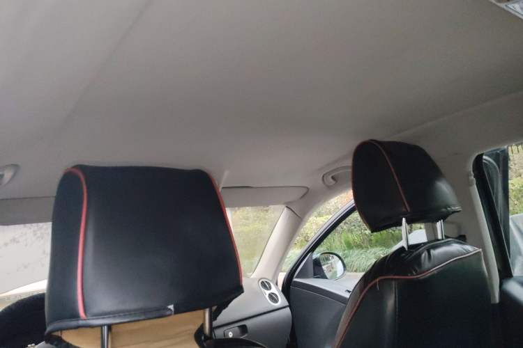 Used Volkswagen Tiguan 2013 1.8 TSI Automatic Two-Wheel Drive Comfort Edition Headliner