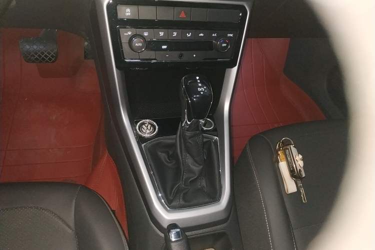 Used Volkswagen T-Cross 2020 280TSI DSG Luxury Edition Gear Lever