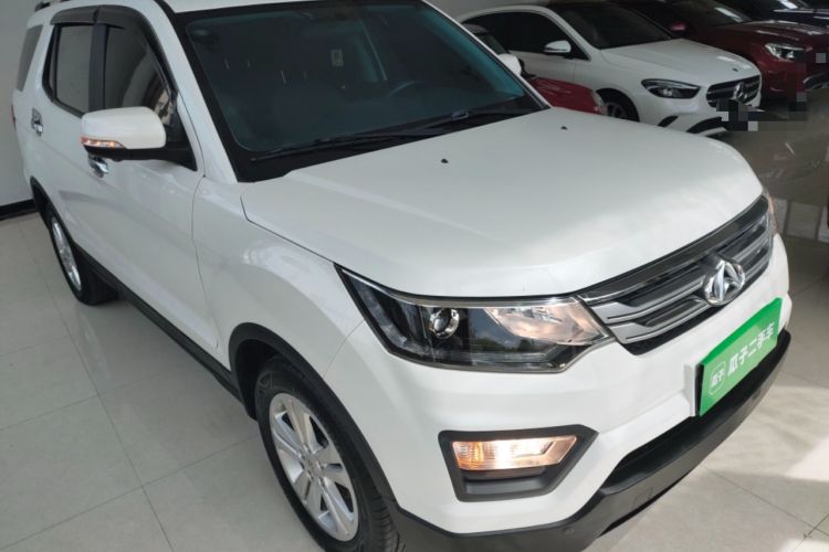Used CHANGAN OSHAN CX70 2016 1.6L Manual Luxury Model Front Right 45 Deg