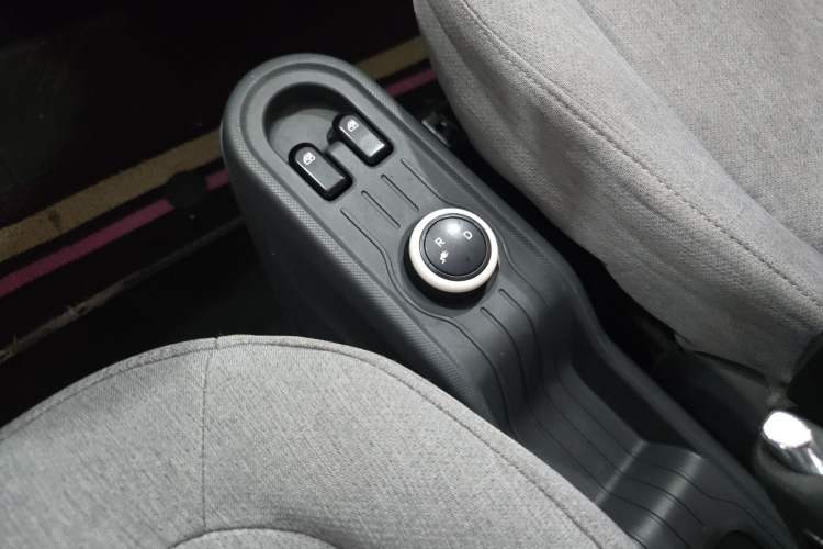 Used Wuling Hongguang MINIEV 2021 Macaron Fashion Edition Lithium-Ion Battery