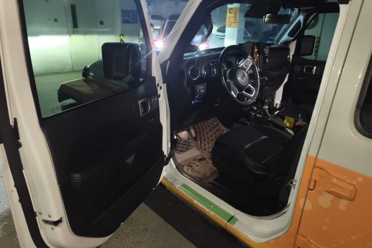 Used Jeep Wrangler New Energy 2021 Four-Door 2.0T 4xe Sahara First Edition