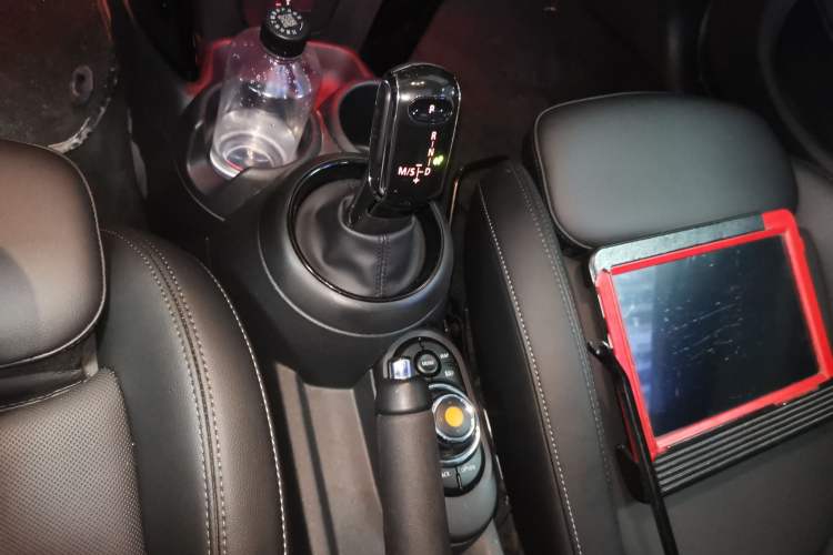 Used MINI MINI 2021 1.5T COOPER Classic Edition Five-Door Version
