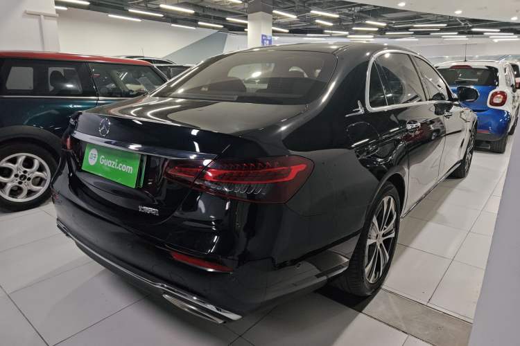 Used Mercedes-Benz E-Class New Energy 2022 Second Facelift E 350 e L Plug-in Hybrid Sedan Rear Right 45 Deg