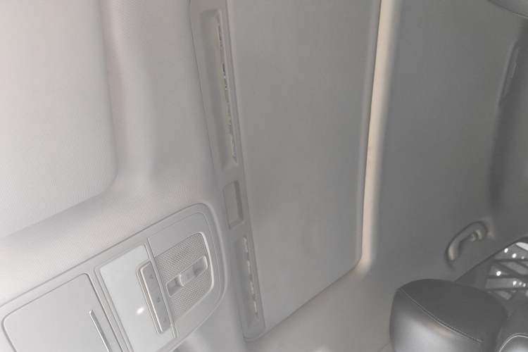 Used Roewe i6 2020 PLUS 1.6L CVT 4G Connected Glory Flagship Edition