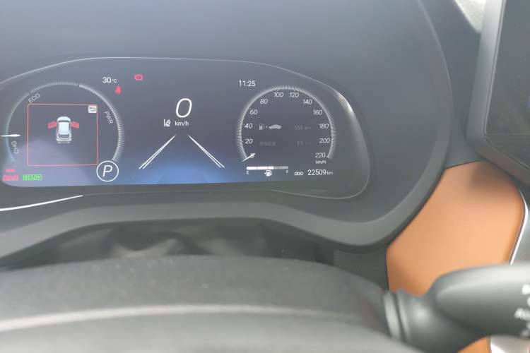 Used Toyota Venza 2023 2.5L Smart Electric Hybrid Dual-Drive Prestige Version Odometer Close Up