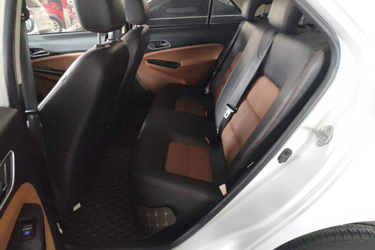 Used Geely Auto Diamond 2016 1.5L Manual Elite Edition