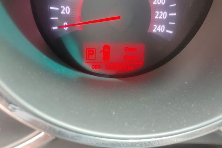 Used Kia Sorento 2012 2.4L Gasoline Luxury Edition Odometer Close Up