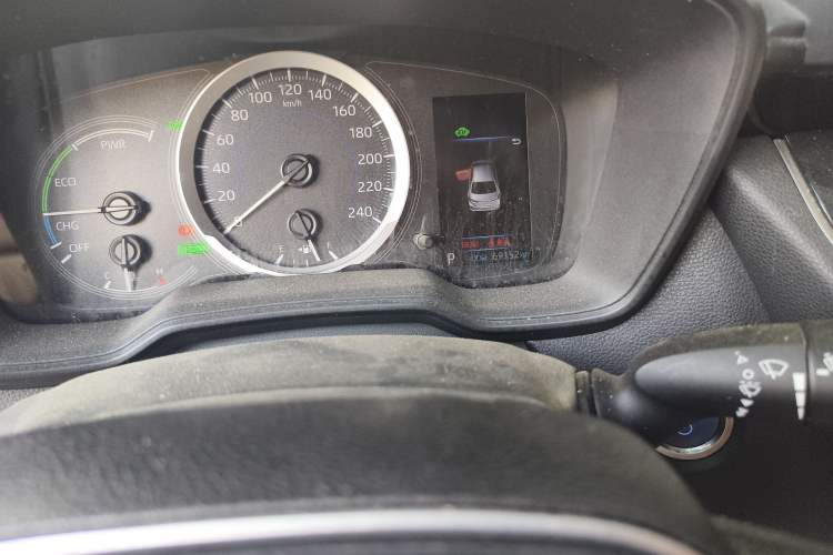 Used Toyota Corolla 2021 Dual-Motor 1.8L E-CVT Elite Edition