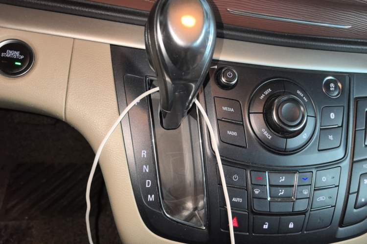 Used Buick GL8 2018 28T Luxury Model China VI Standard