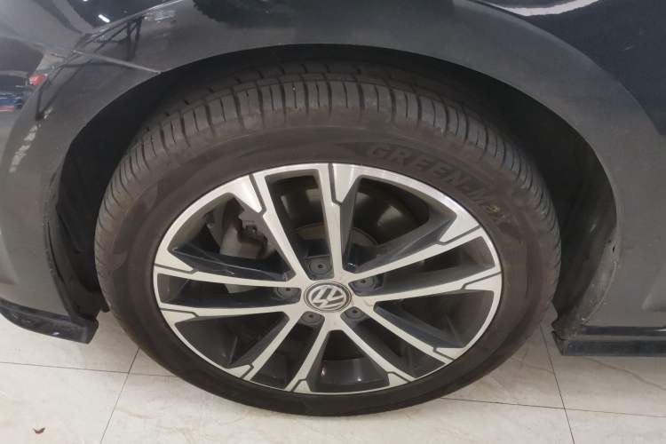 Used Volkswagen Golf 2020 Charming Edition 280TSI DSG R-Line Exterior 4